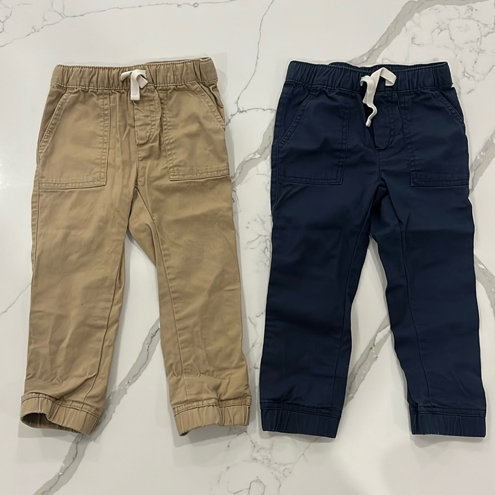 2 pairs of Baby GAP utility pull-on joggers size 3T